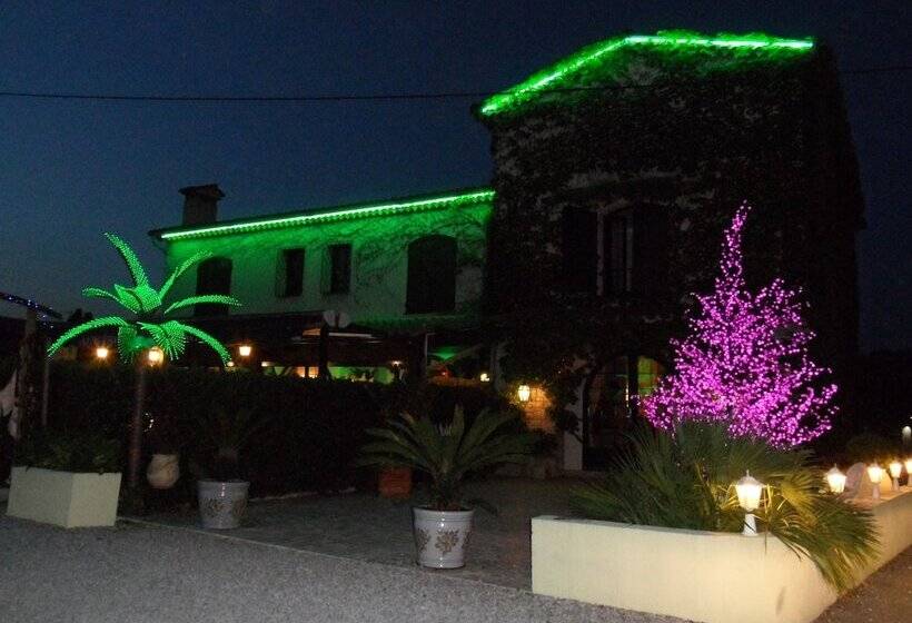 膳宿费 Auberge Les Aromes