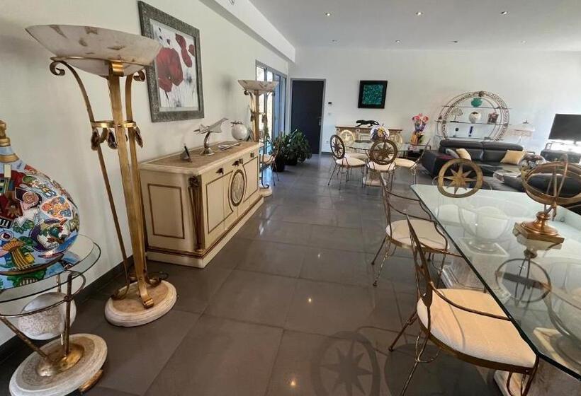 膳宿费 Domaine Georges V