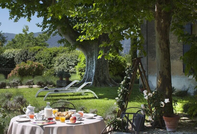 פנסיון La Bastide De Voulonne