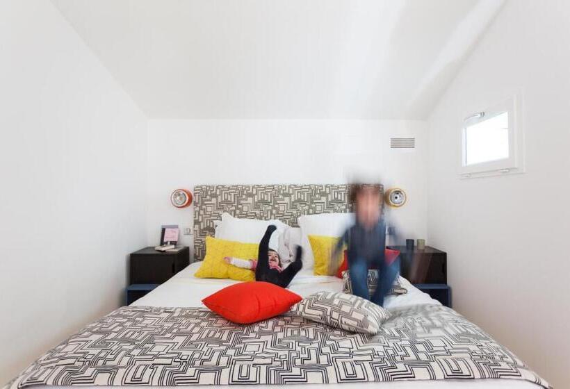 פנסיון Maison Du Collectionneur