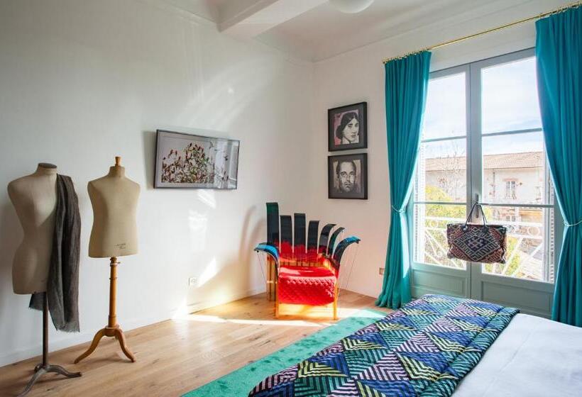 פנסיון Maison Du Collectionneur