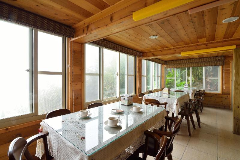 پانسیون Sitou Flora's House B&B