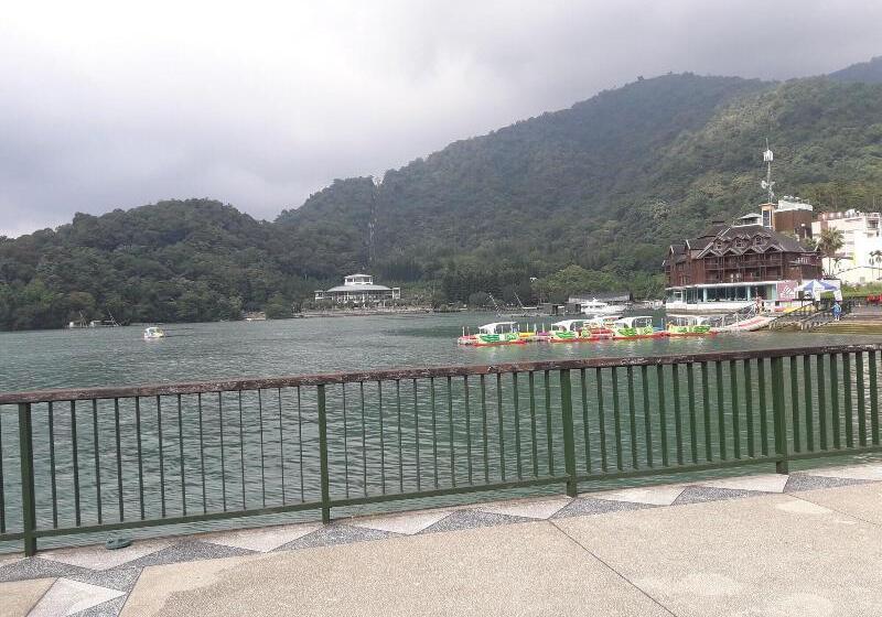 膳宿费 Sun Moon Lake Friday Inn Backpacking