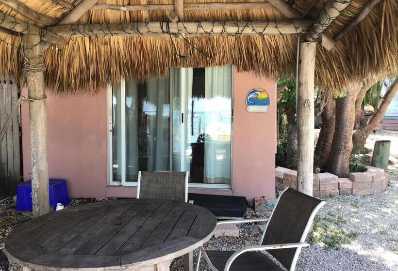 리조트 Key Largo Cottages