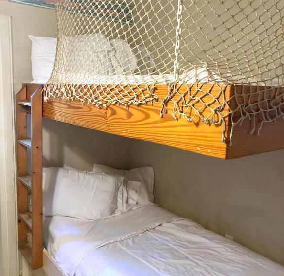 리조트 Key Largo Cottages