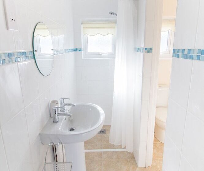 Seaview Holidays   Salterns Village