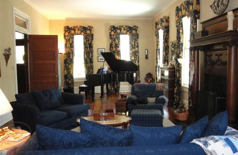 Sugar Magnolia Bed And Breakfast