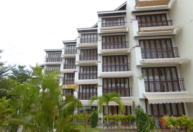 The Orchid Beach Resort At Vip Resort