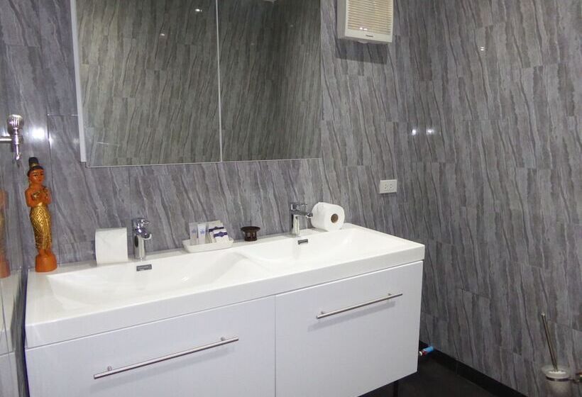 The Orchid Beach Resort At Vip Resort