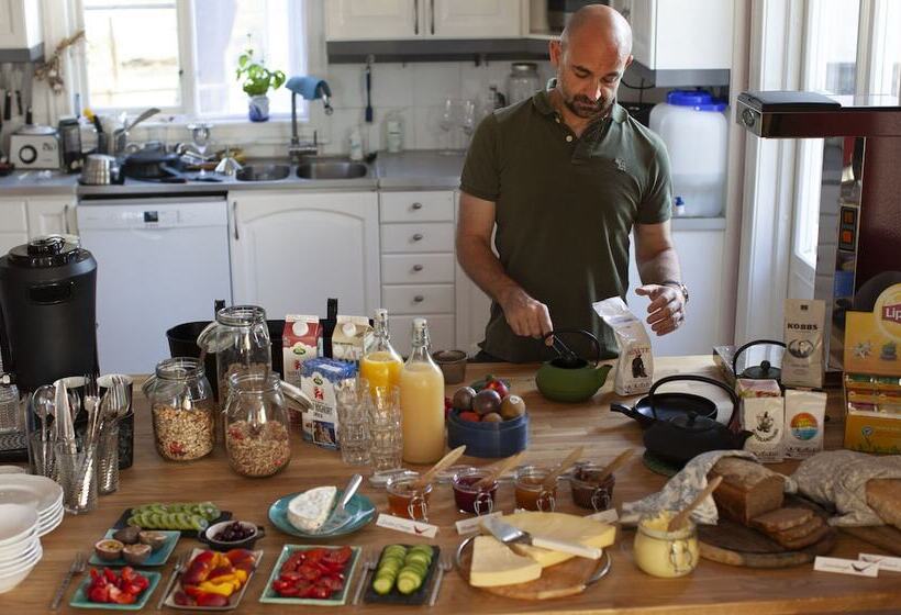 Three Pheasants Boutique B&b