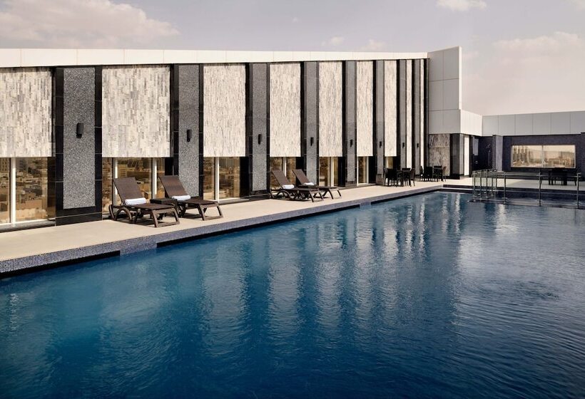 Crowne Plaza Hotel Riyadh Minhal, An Ihg