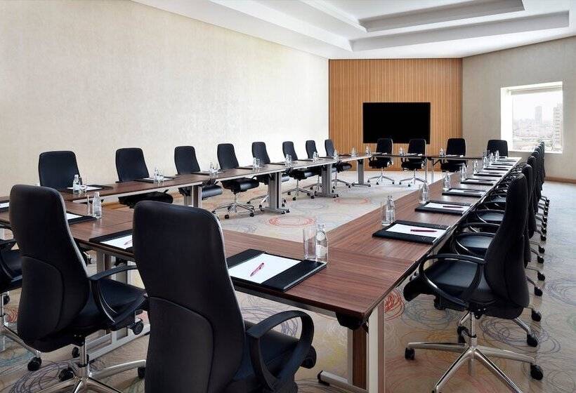 Crowne Plaza Hotel Riyadh Minhal, An Ihg