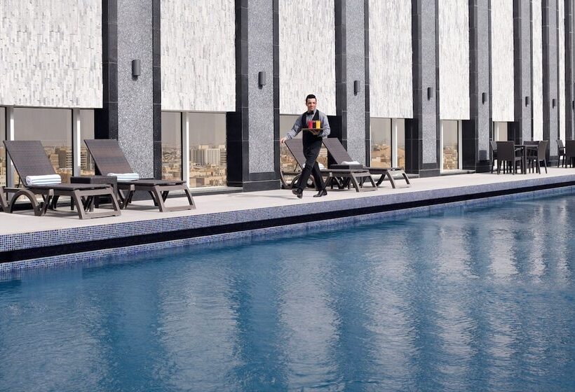 Crowne Plaza Hotel Riyadh Minhal, An Ihg