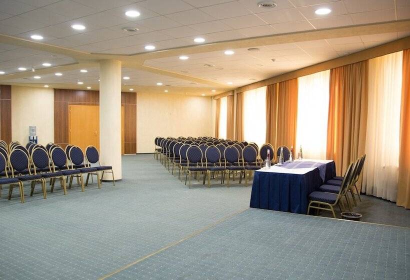 ホテル Atrium Palace