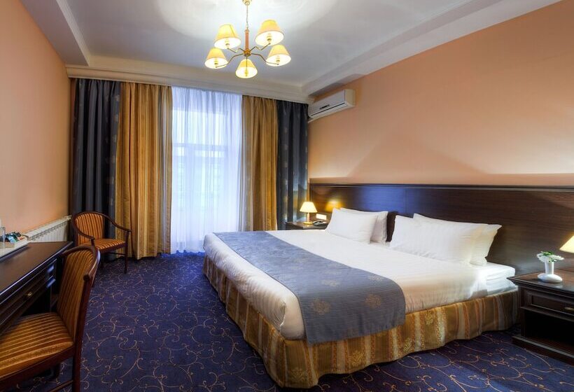 בית מלון כפרי Baikal Plaza