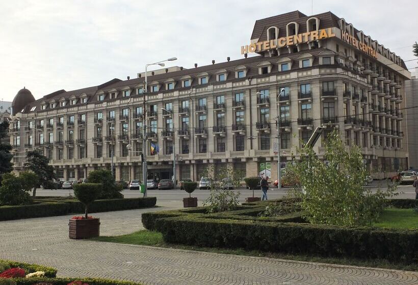فندق Central