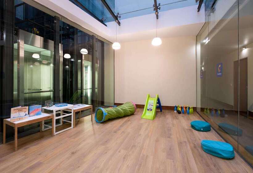 The Azoriani Boutique, Ascend Hotel Collection