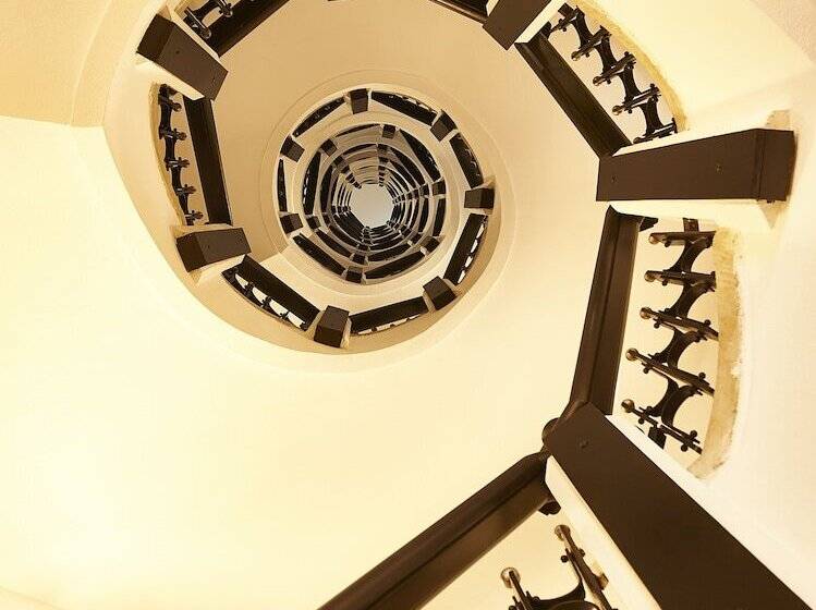 ホテル Continental Forum Tirgu Mures