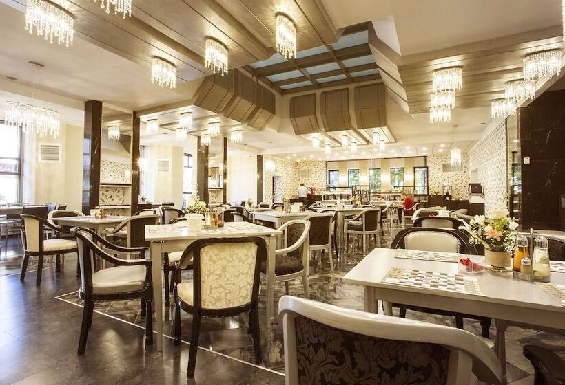 Отель Continental Forum Tirgu Mures