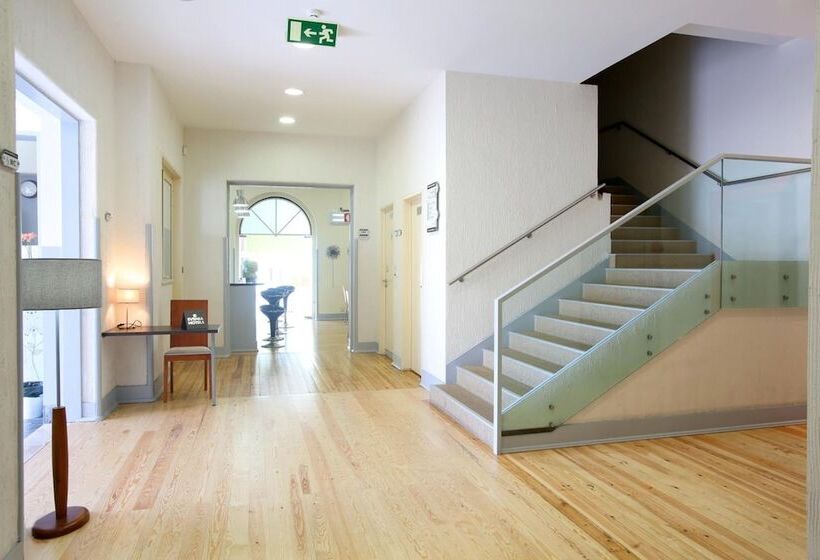 בית מלון כפרי Flora Monte Real