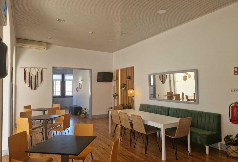 בית מלון כפרי Flora Monte Real