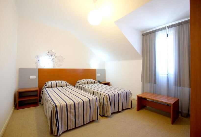 בית מלון כפרי Flora Monte Real