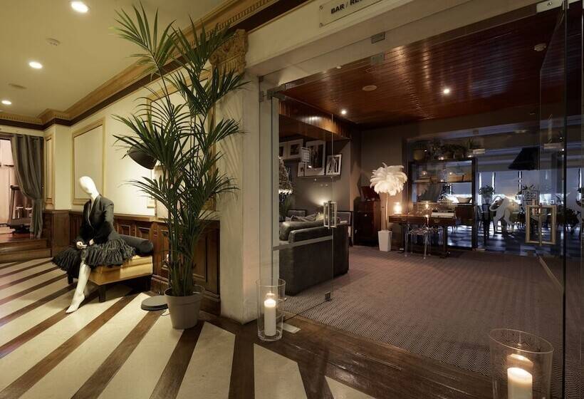 Отель Inglaterra  Charme & Boutique