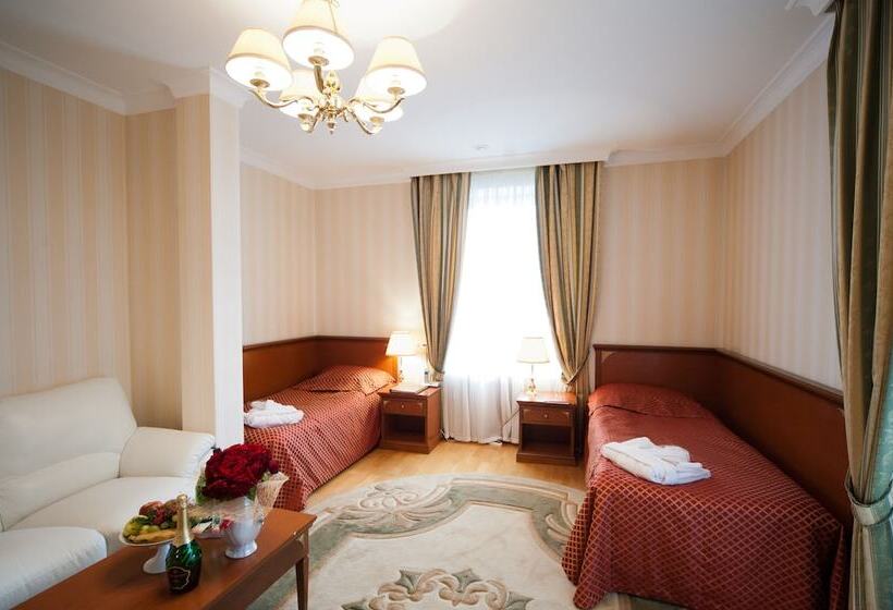 هتل Intourist Stavropol