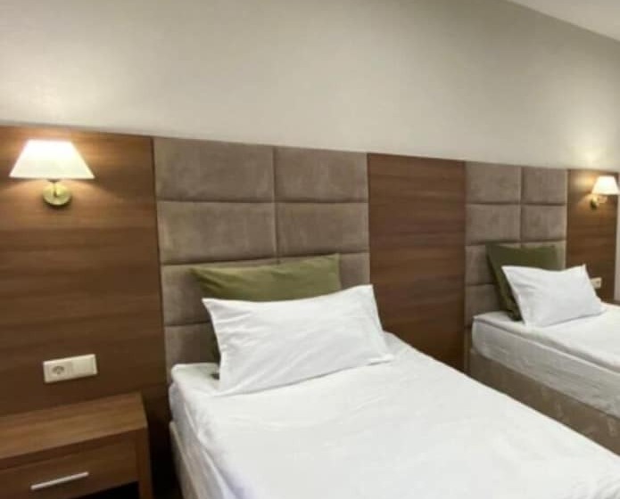 هتل Intourist Stavropol