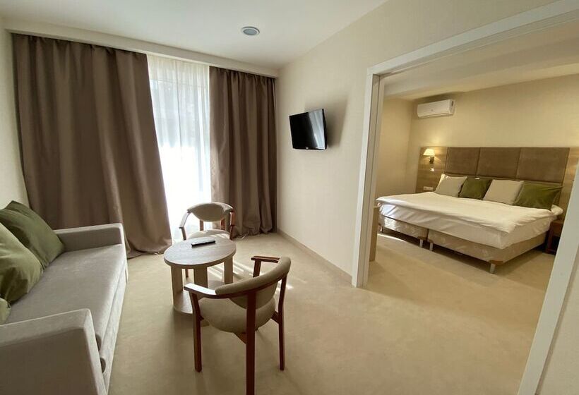 هتل Intourist Stavropol