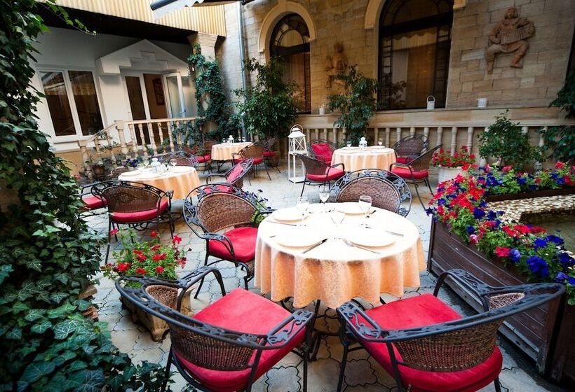 هتل Intourist Stavropol