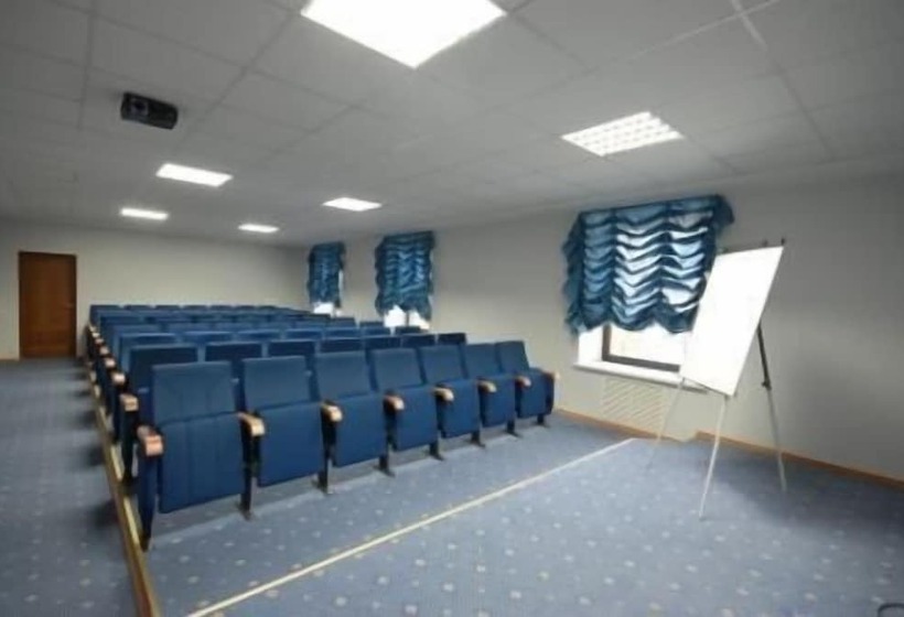 هتل Intourist Stavropol