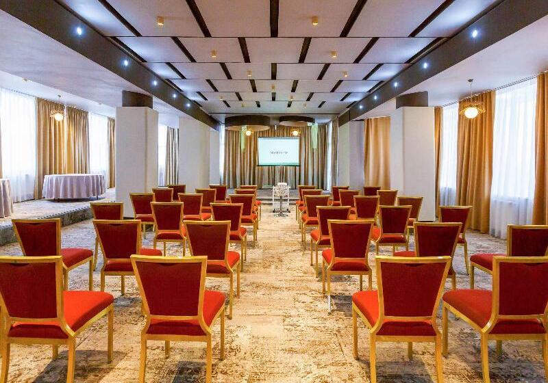 Отель Mercure Galati Centrum