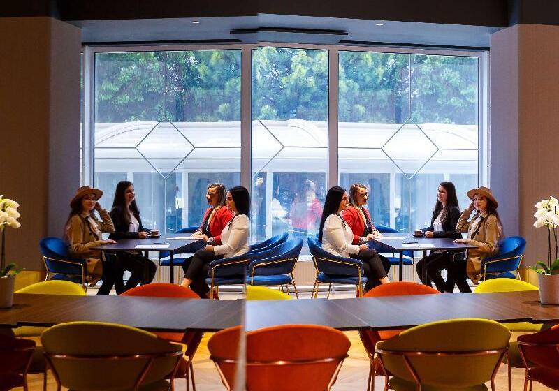 Отель Mercure Galati Centrum