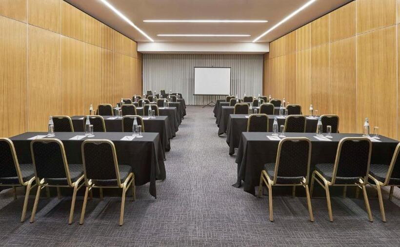 هتل NH Coimbra Dona Inês