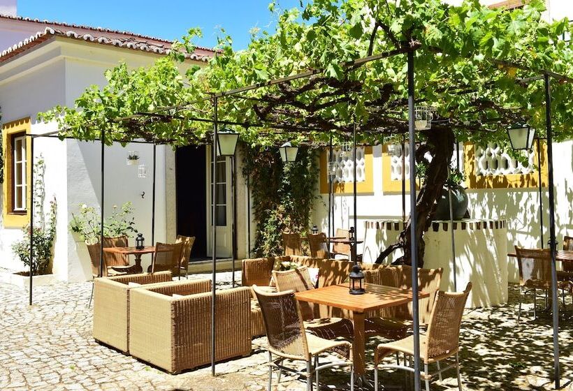 هتل Pousada Convento De Evora