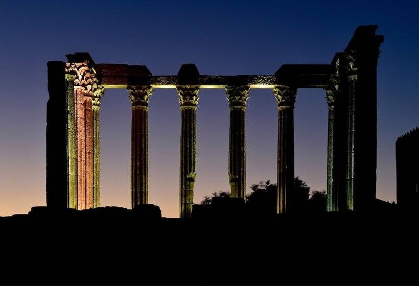 هتل Pousada Convento De Evora