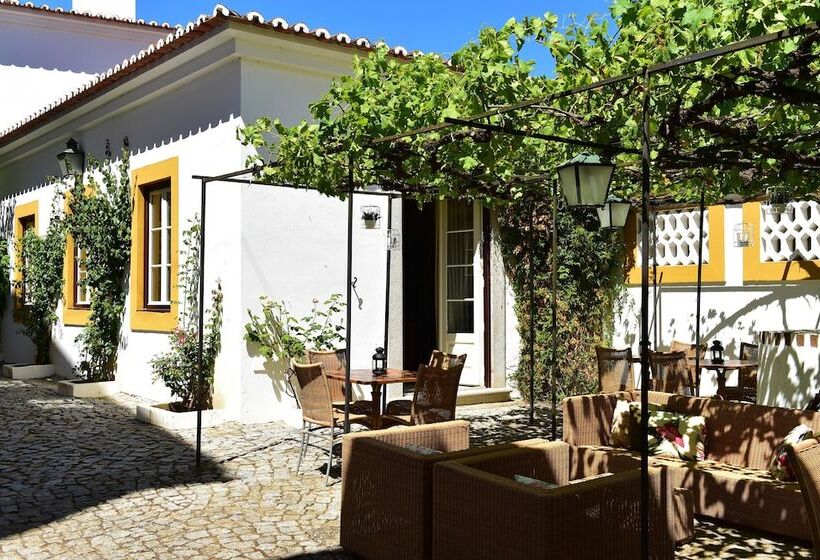 هتل Pousada Convento De Evora