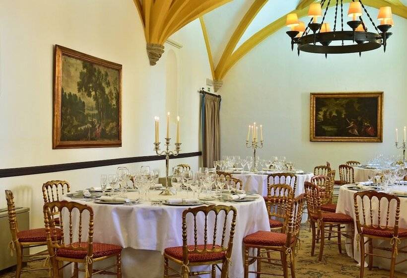 هتل Pousada Convento De Evora