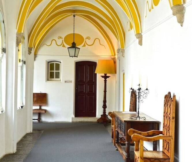 هتل Pousada Convento De Evora