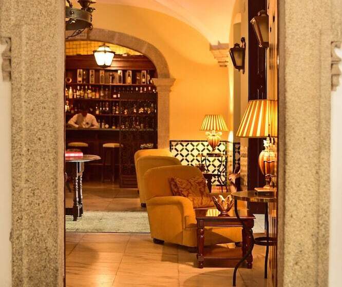 هتل Pousada Convento De Evora