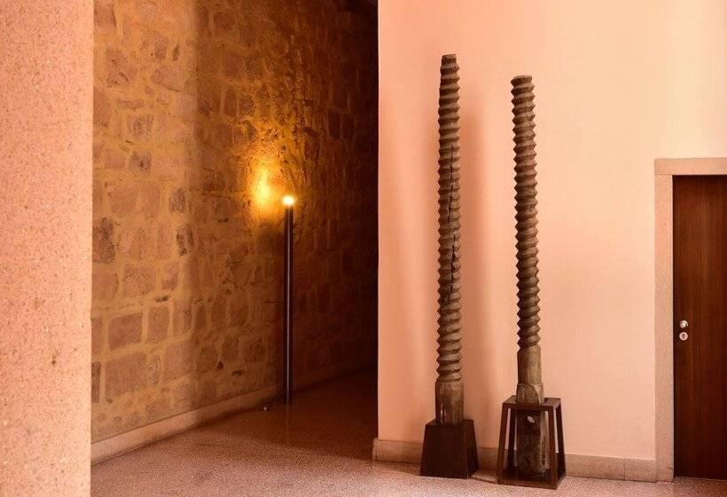 Отель Pousada Mosteiro Do Crato