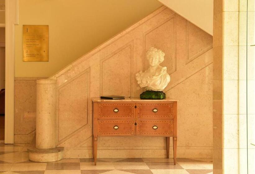 ホテル Pousada Palacio De Queluz