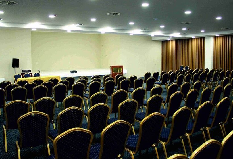 Отель Premium Chaves Aquae Flaviae