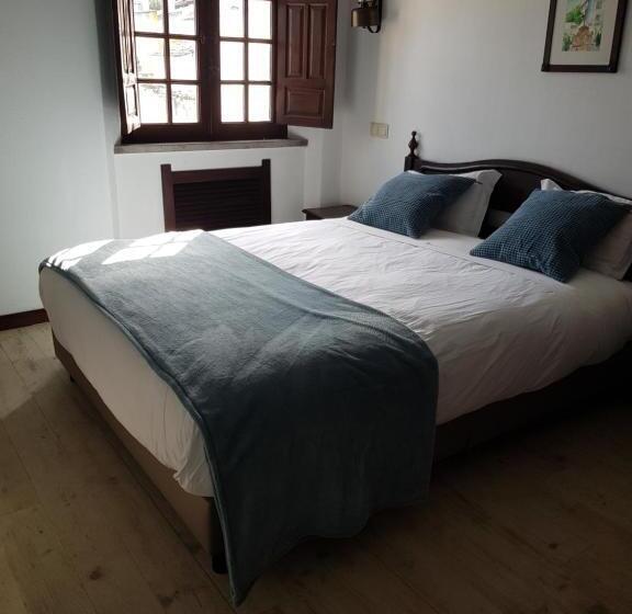 ホテル Rainha Santa Isabel   óbidos History