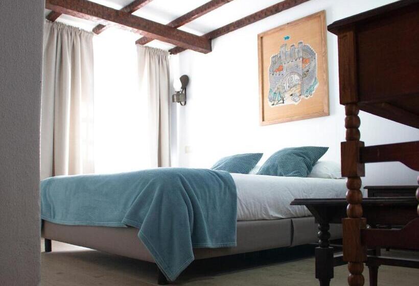 ホテル Rainha Santa Isabel   óbidos History