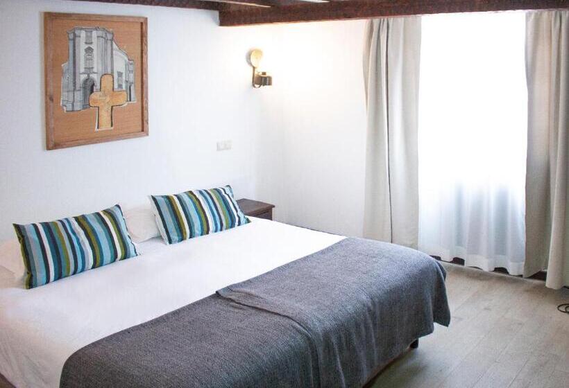 ホテル Rainha Santa Isabel   óbidos History