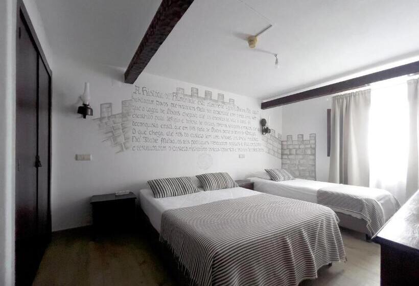 ホテル Rainha Santa Isabel   óbidos History