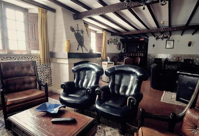 ホテル Rainha Santa Isabel   óbidos History