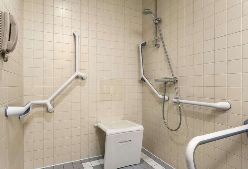 هتل Ramada Plaza By Wyndham Bucharest Convention Center